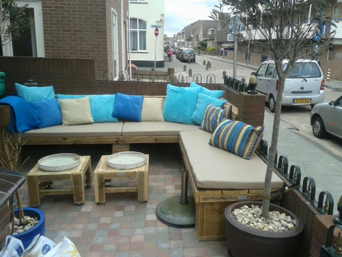 Pallets Patio Corner Sofa