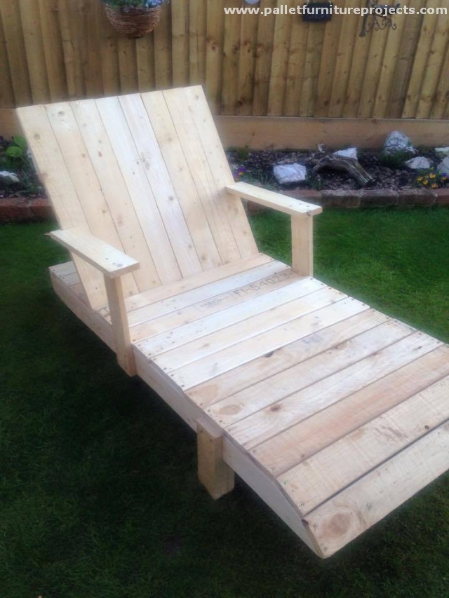 Pallet Chair Cum Daybed