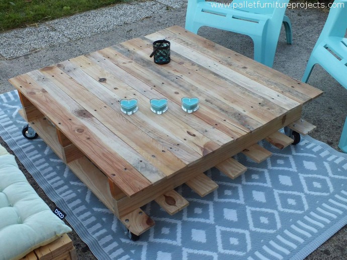 recycled pallet coffee table