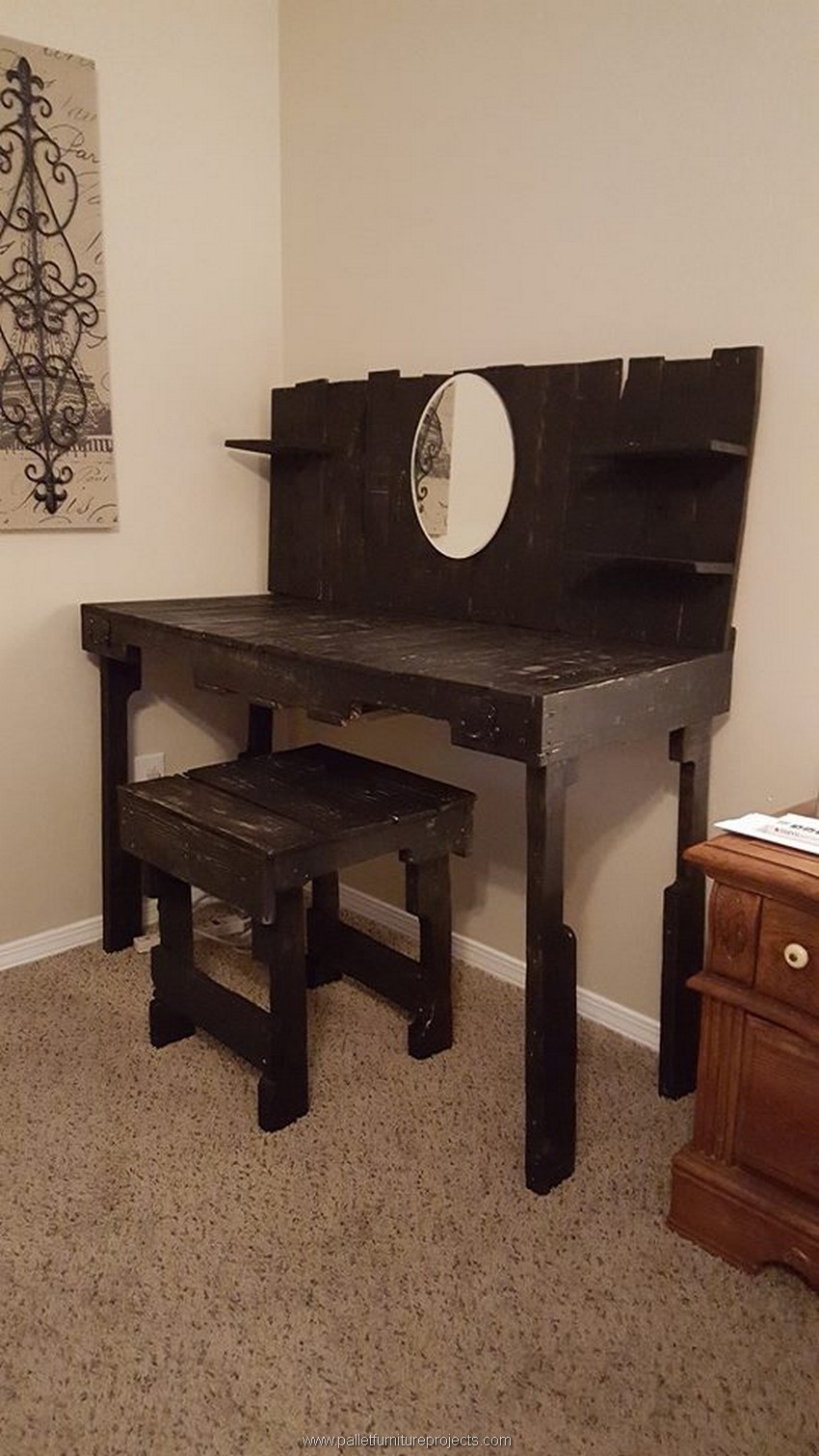 pallet vanity idea