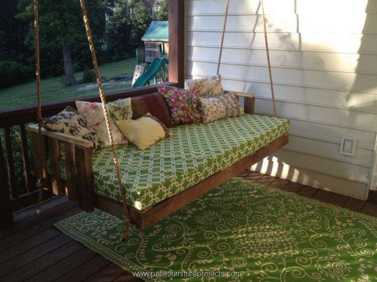 recycled pallet swing