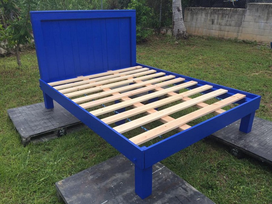 upcycled-wood-pallet-bed-frame